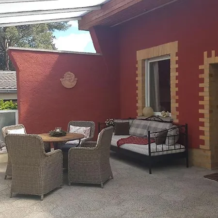 In Caputh Mit Grill, Garten Und Terrasse
